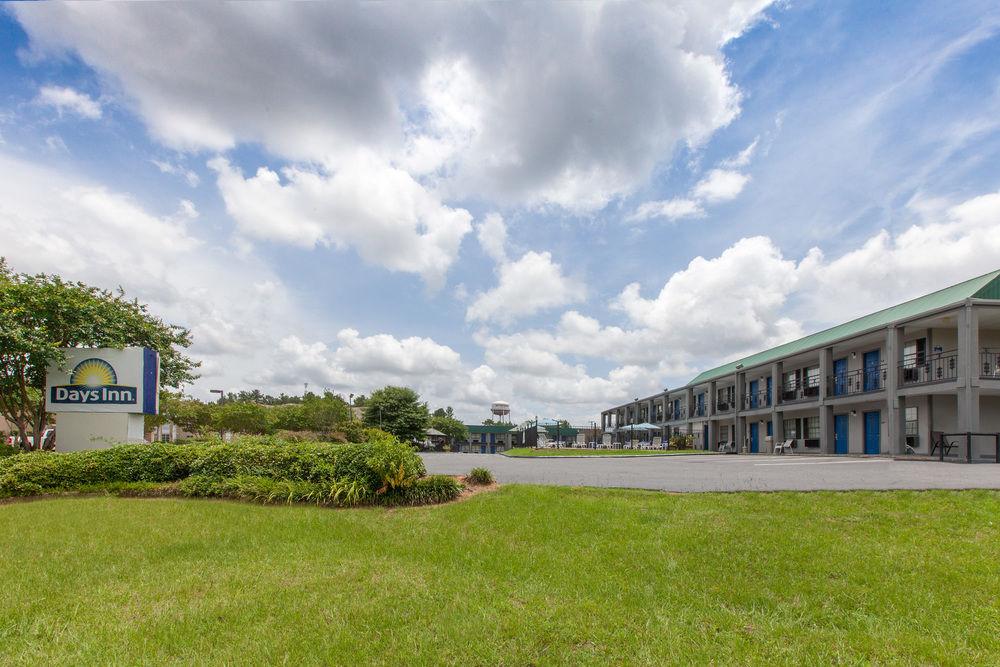 Travelodge By Wyndham Natchitoches Exterior foto