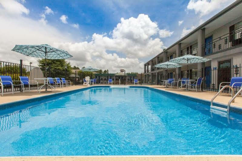Travelodge By Wyndham Natchitoches Exterior foto